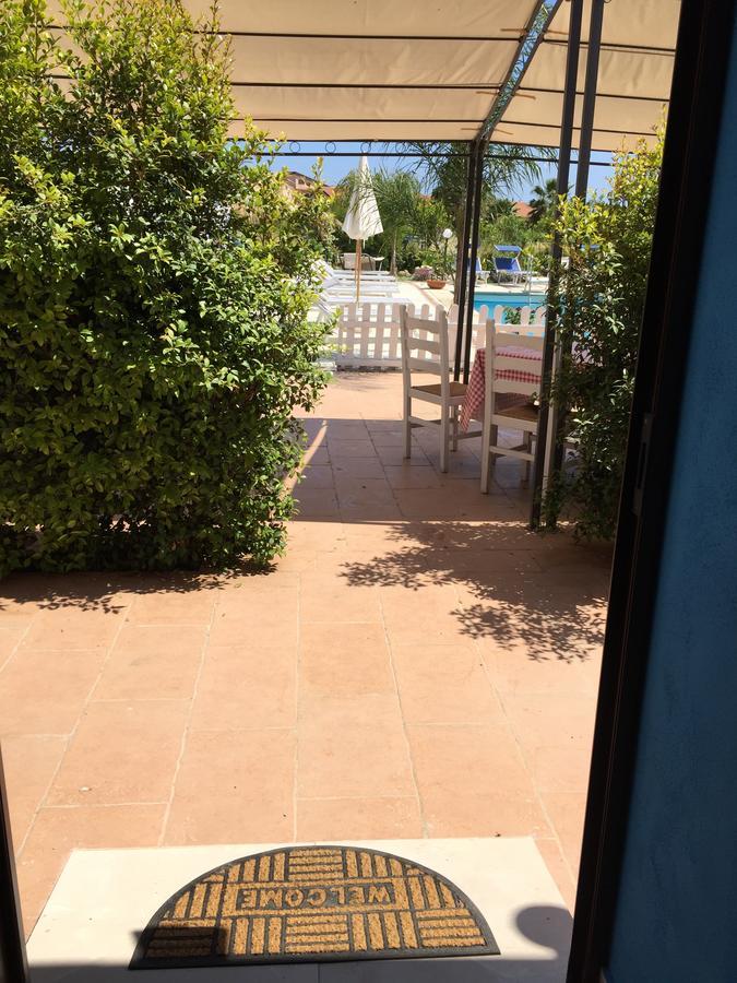 Villa Conti Giardini-Naxos Extérieur photo