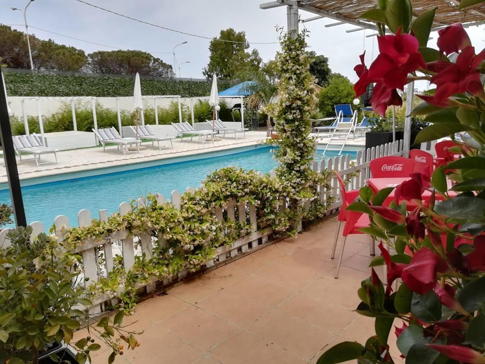 Villa Conti Giardini-Naxos Extérieur photo